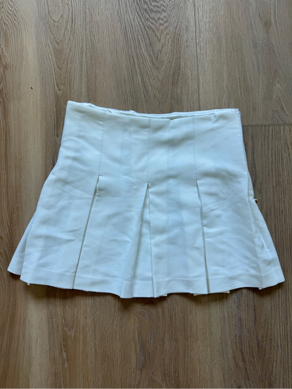 Babaton Cream Pleated Circle Skirt